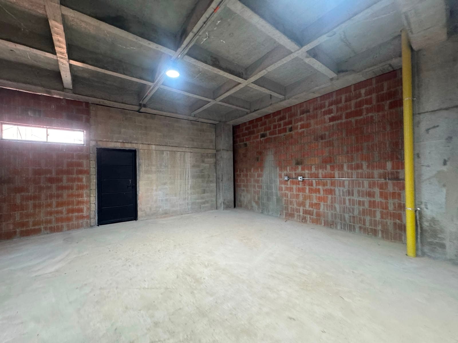Bodega en arriendo en Trinidad, Guayabal, Medellín — foto 3 de 14