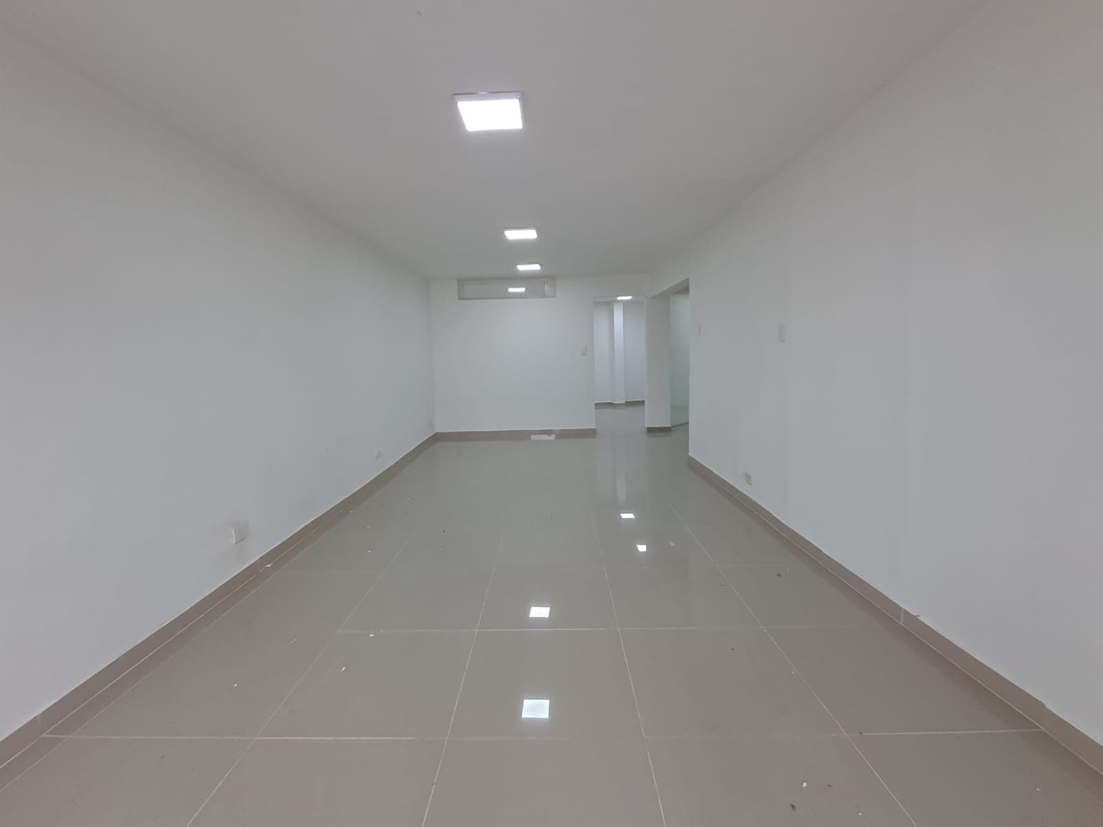 Local en arriendo en Av De, 30 De Agosto, Pereira — foto 1 de 9