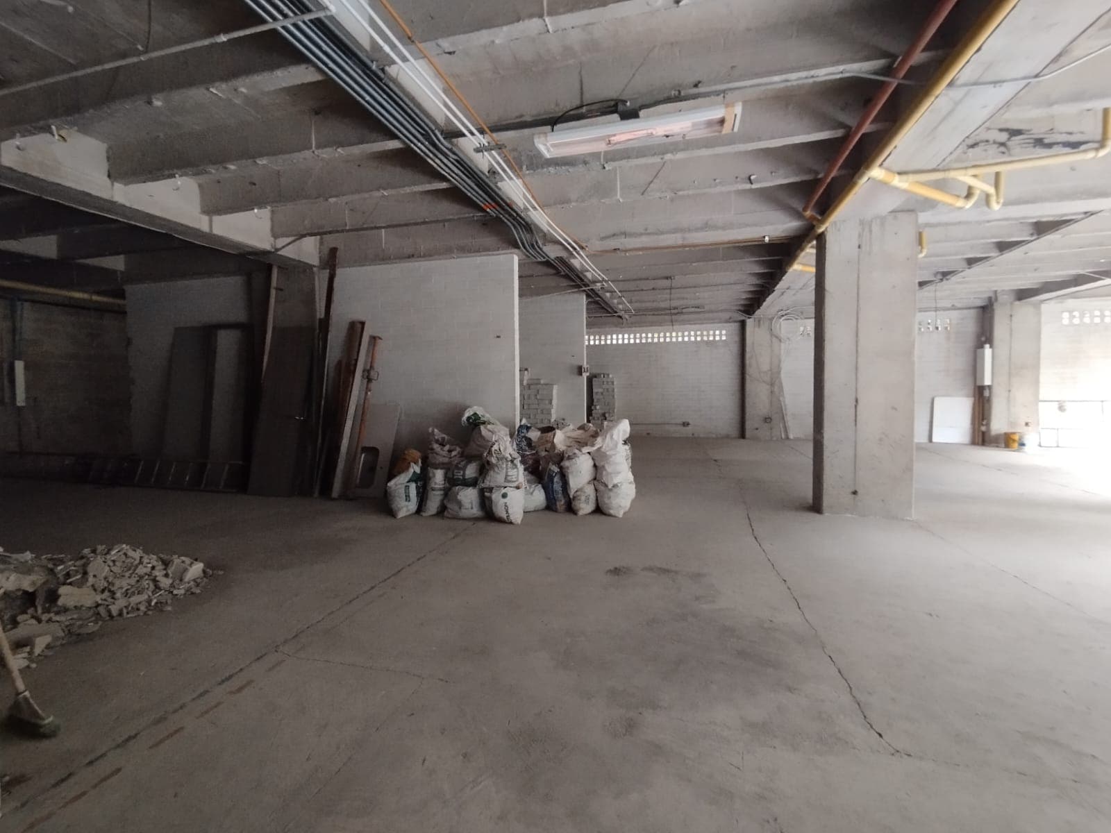 Bodega en arriendo en El Chingui, Envigado — foto 1 de 11