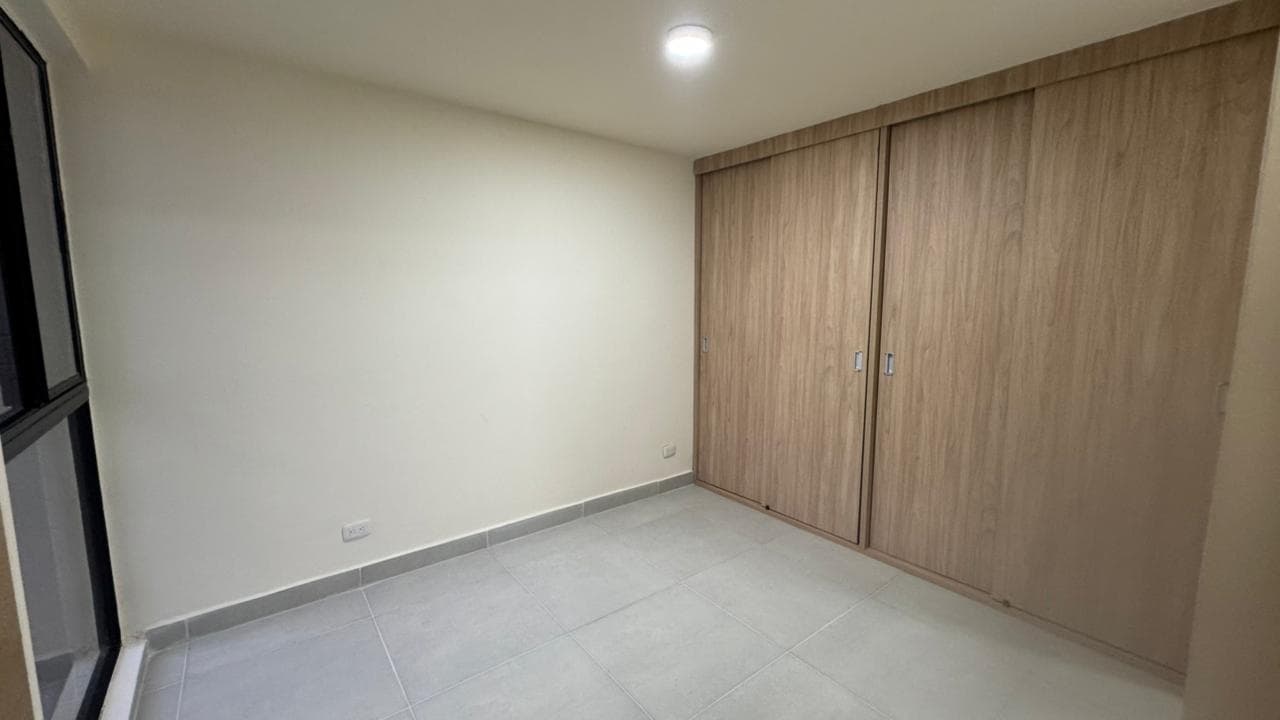 Apartamento en arriendo en Rionegro — foto 5 de 12