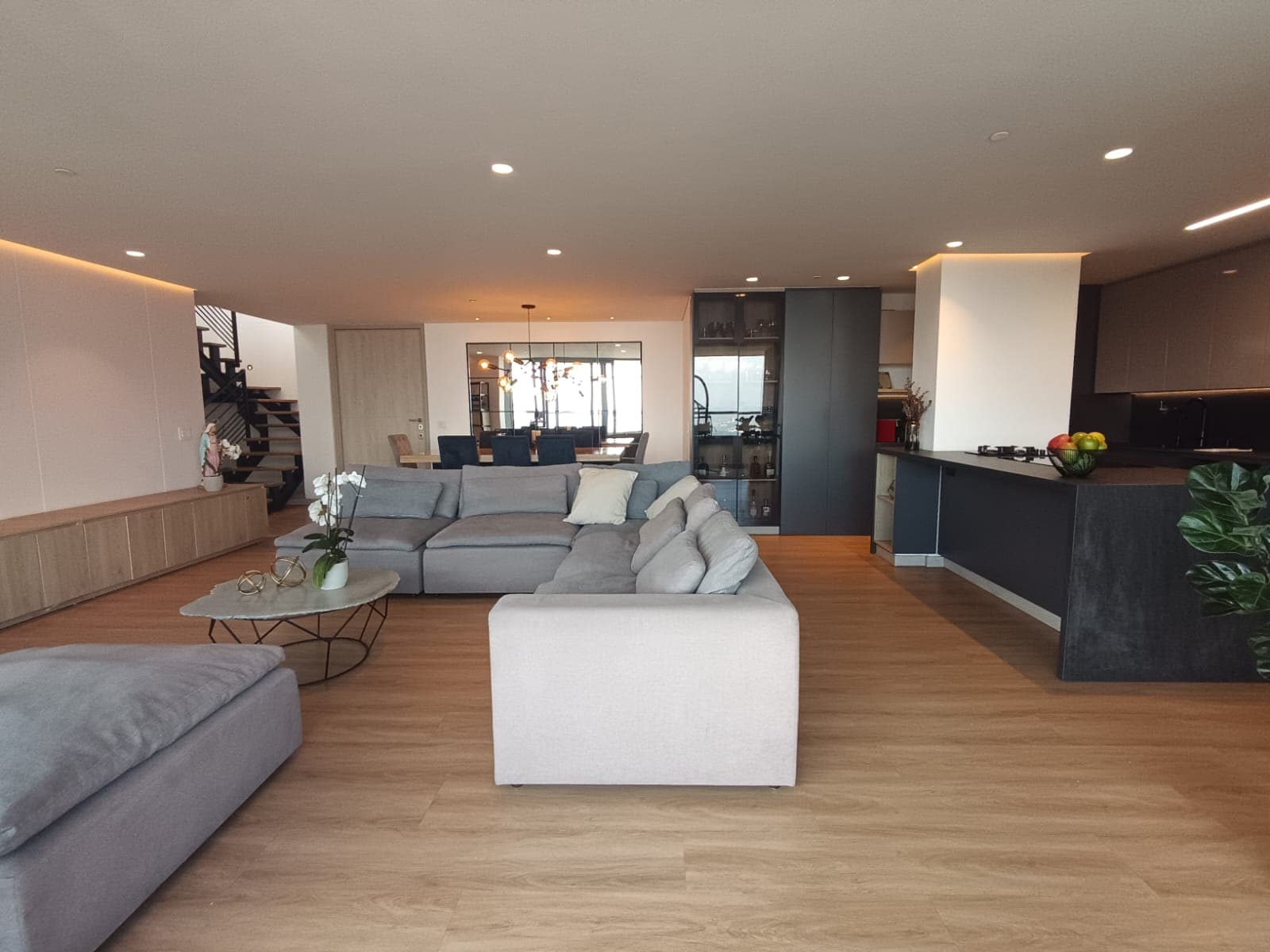 Apartamento en arriendo en Cumbres, Envigado — foto 1 de 20