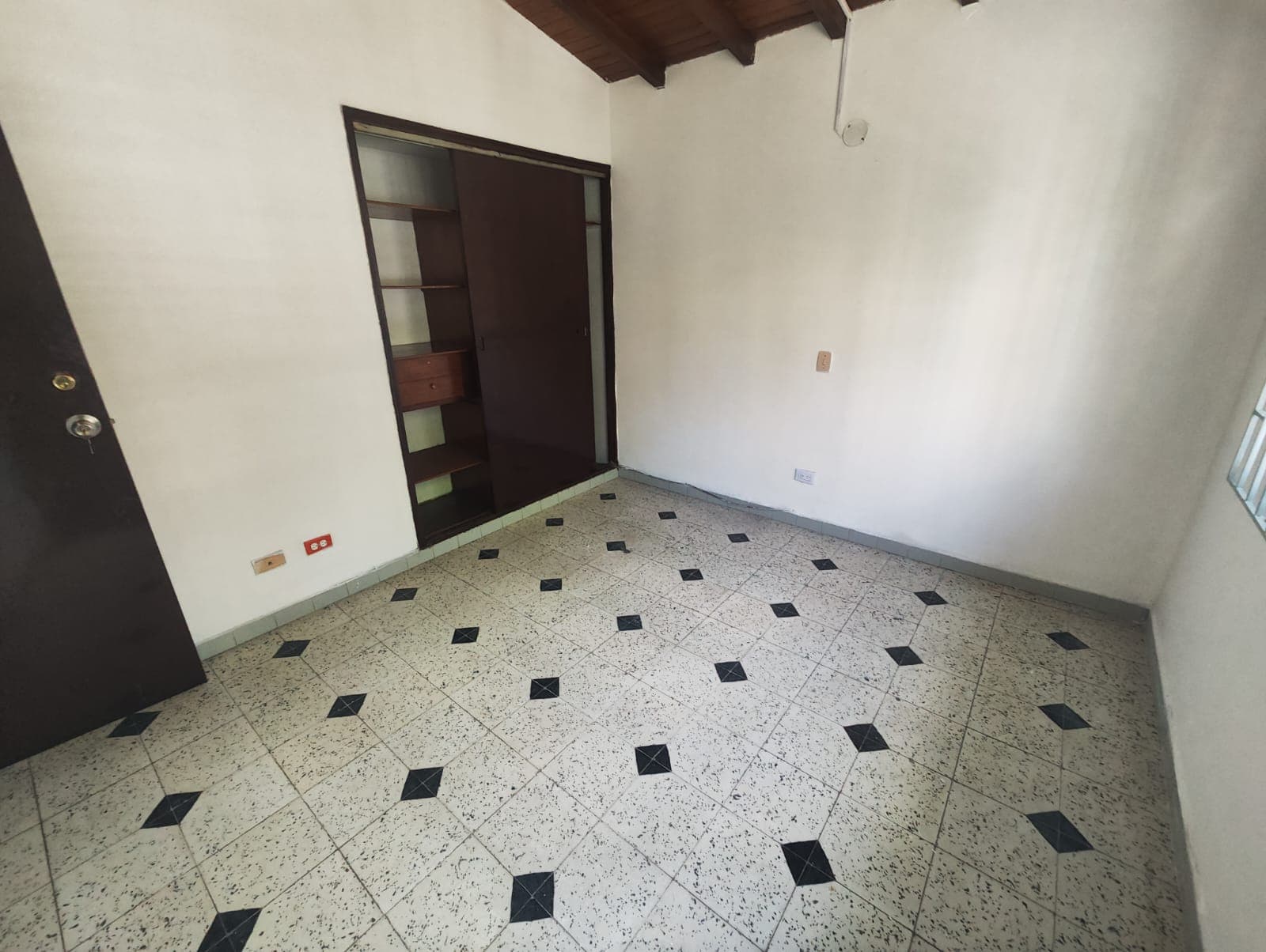 Casa Comercial en arriendo en Laureles, Medellín — foto 5 de 20