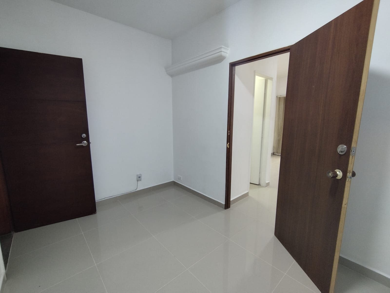 Oficina en arriendo en Aguacatala, El Poblado, Medellín — foto 2 de 10