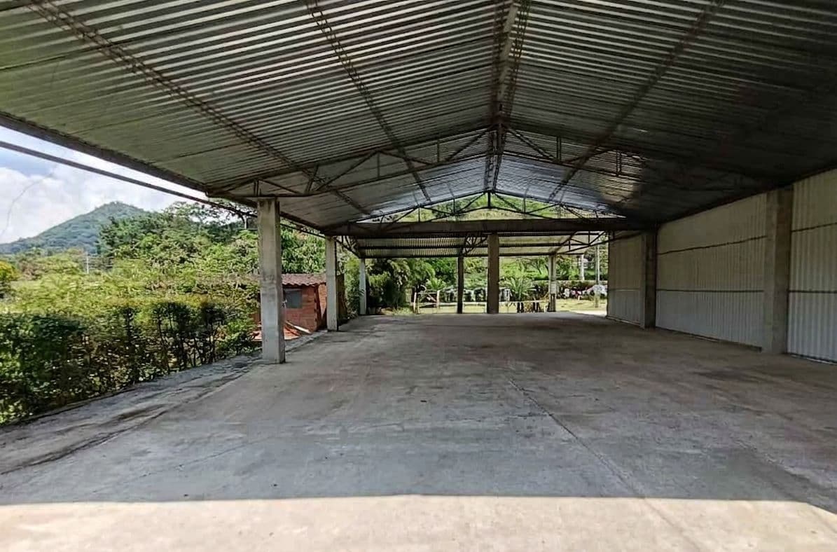 Bodega en arriendo en Barbosa — foto 2 de 8