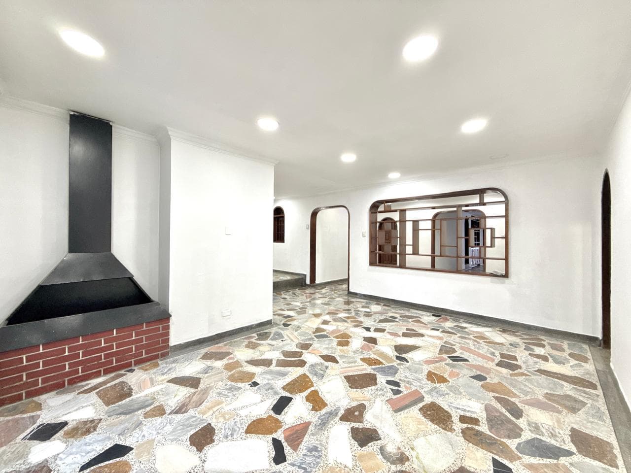 Casa Comercial en arriendo en Álamos, Terminal, Pereira — foto 2 de 20