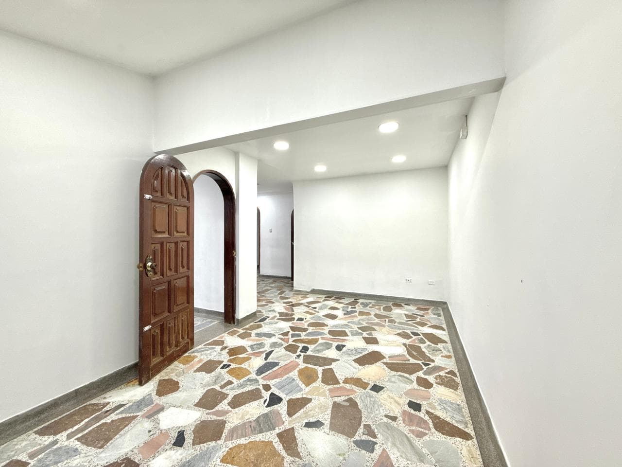 Casa Comercial en arriendo en Álamos, Terminal, Pereira — foto 3 de 20