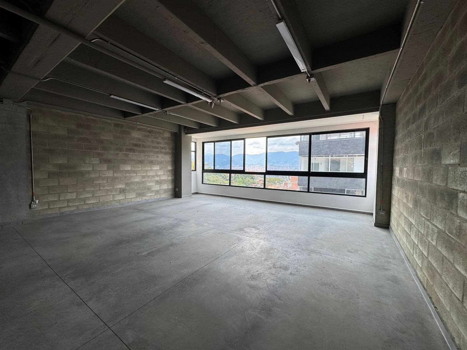 Local en arriendo en Manrique Central, Centro, Medellín — foto 4 de 18