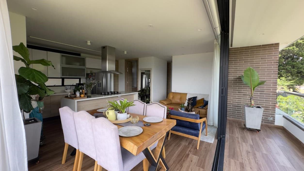 Apartamento en arriendo en Loma Del Escobero, Envigado — foto 2 de 16