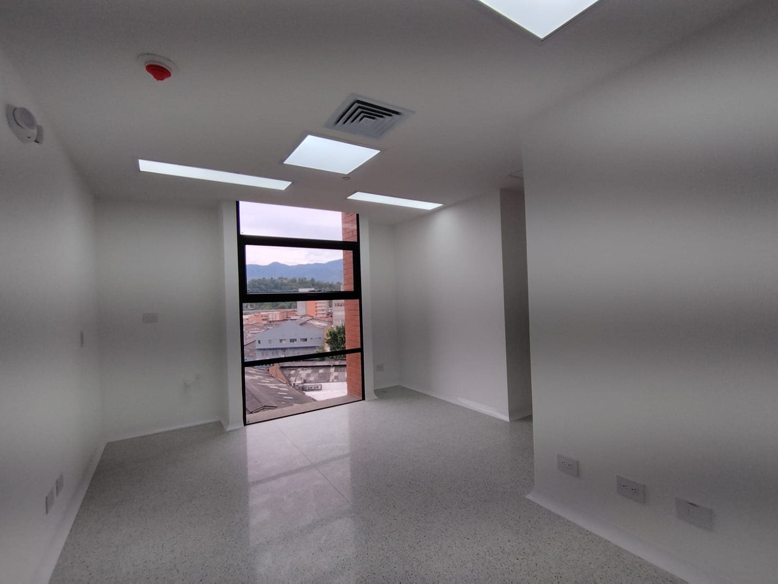 Consultorio en arriendo en San Diego, El Poblado, Medellín — foto 4 de 12