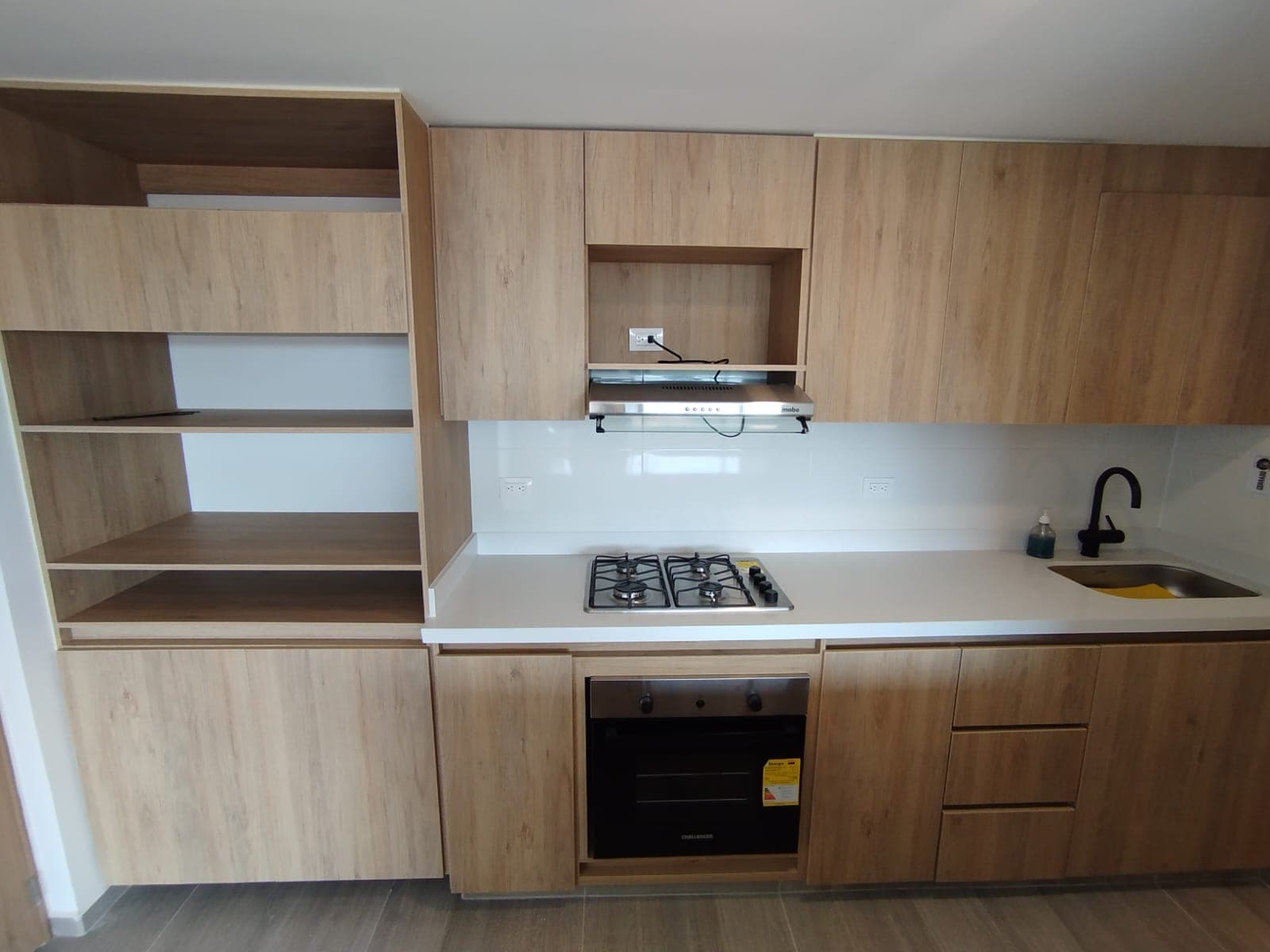 Apartamento en arriendo en Barro Blanco Rio Negro, Rionegro — foto 2 de 14