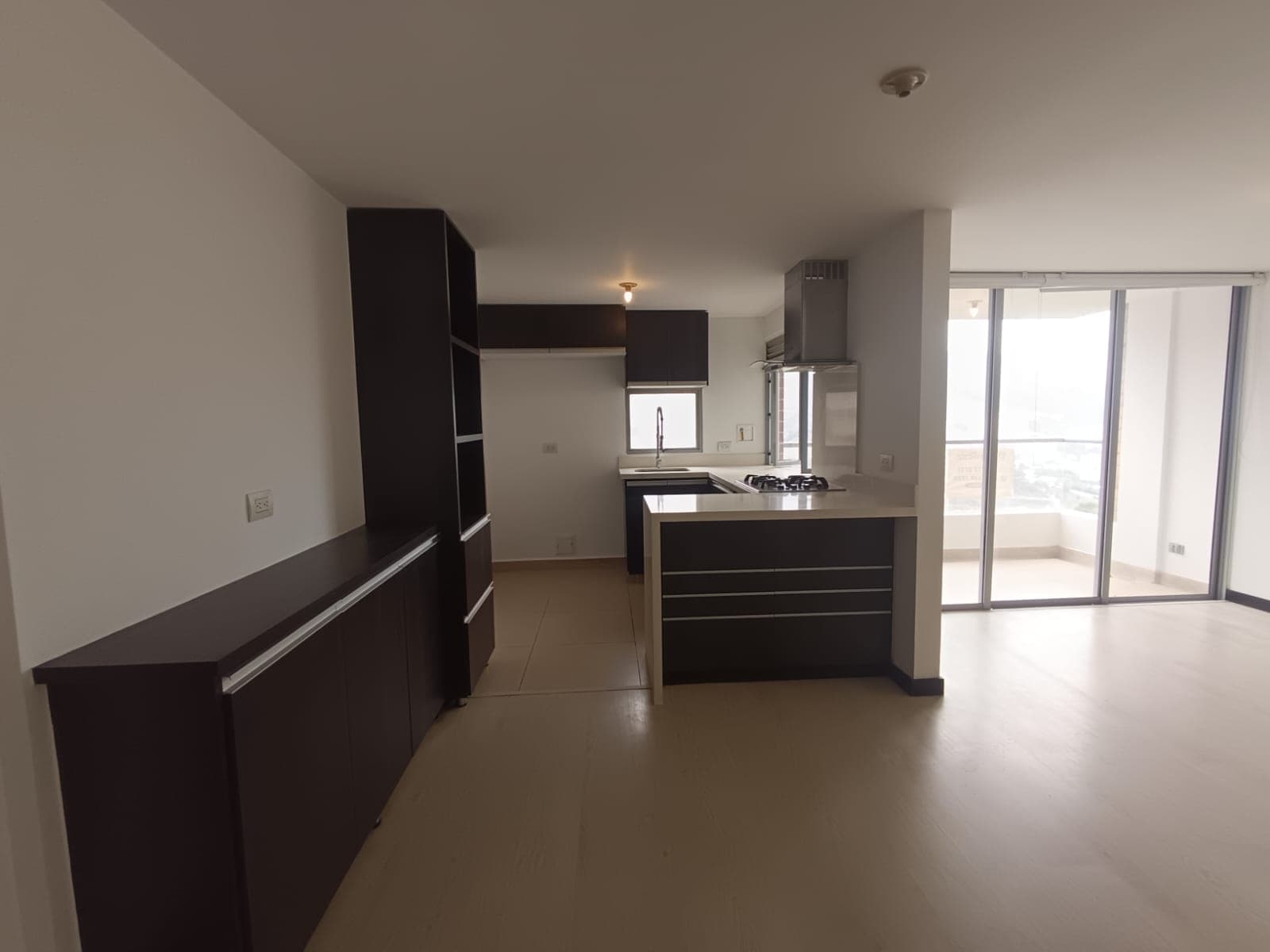 Apartamento en arriendo en Loma De Las Brujas, Envigado — foto 3 de 20