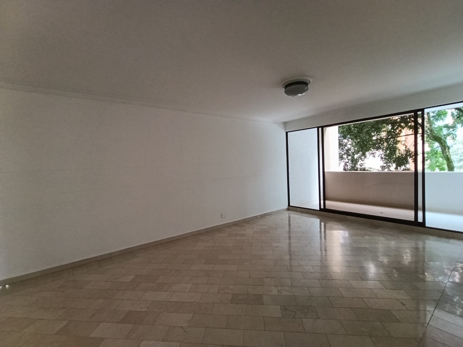 Apartamento en arriendo en Santa María De Los Ángeles, El Poblado, Medellín — foto 2 de 18
