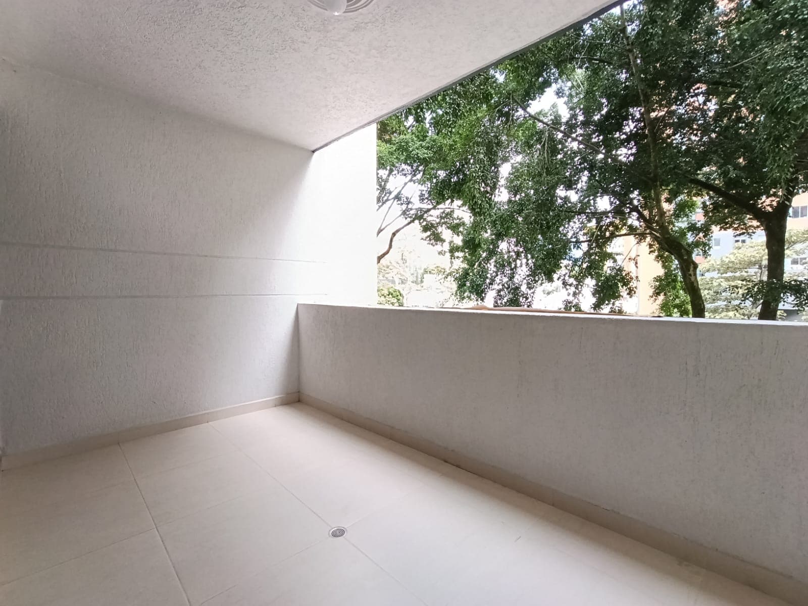 Apartamento en arriendo en Santa María De Los Ángeles, El Poblado, Medellín — foto 3 de 18