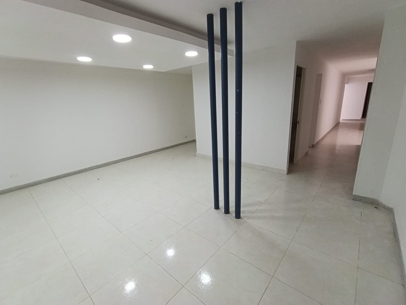 Casa Comercial en arriendo en Estadio, Laureles, Medellín — foto 1 de 20