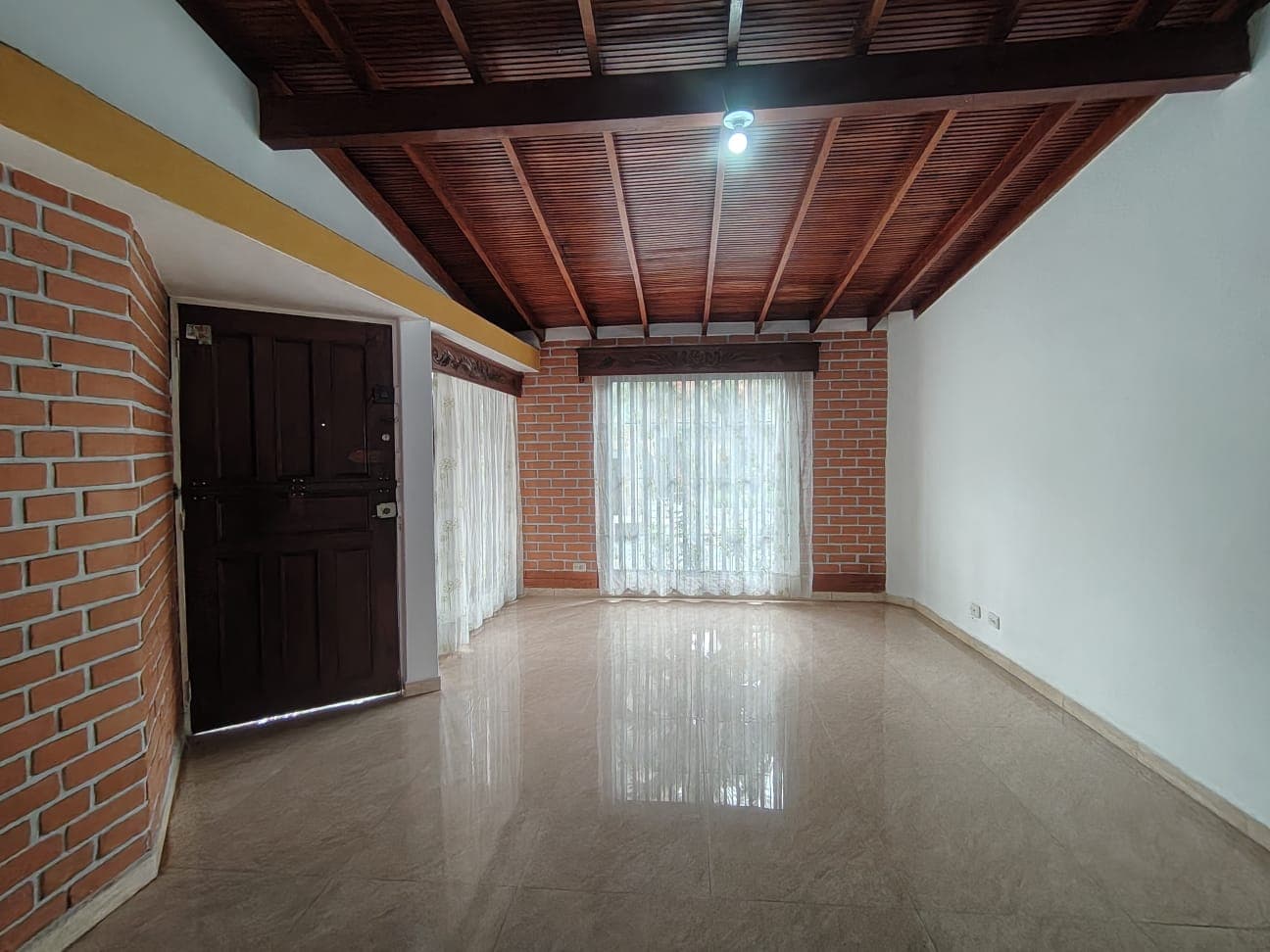 Casa Vivienda en arriendo en El Velódromo, Laureles, Medellín — foto 3 de 20