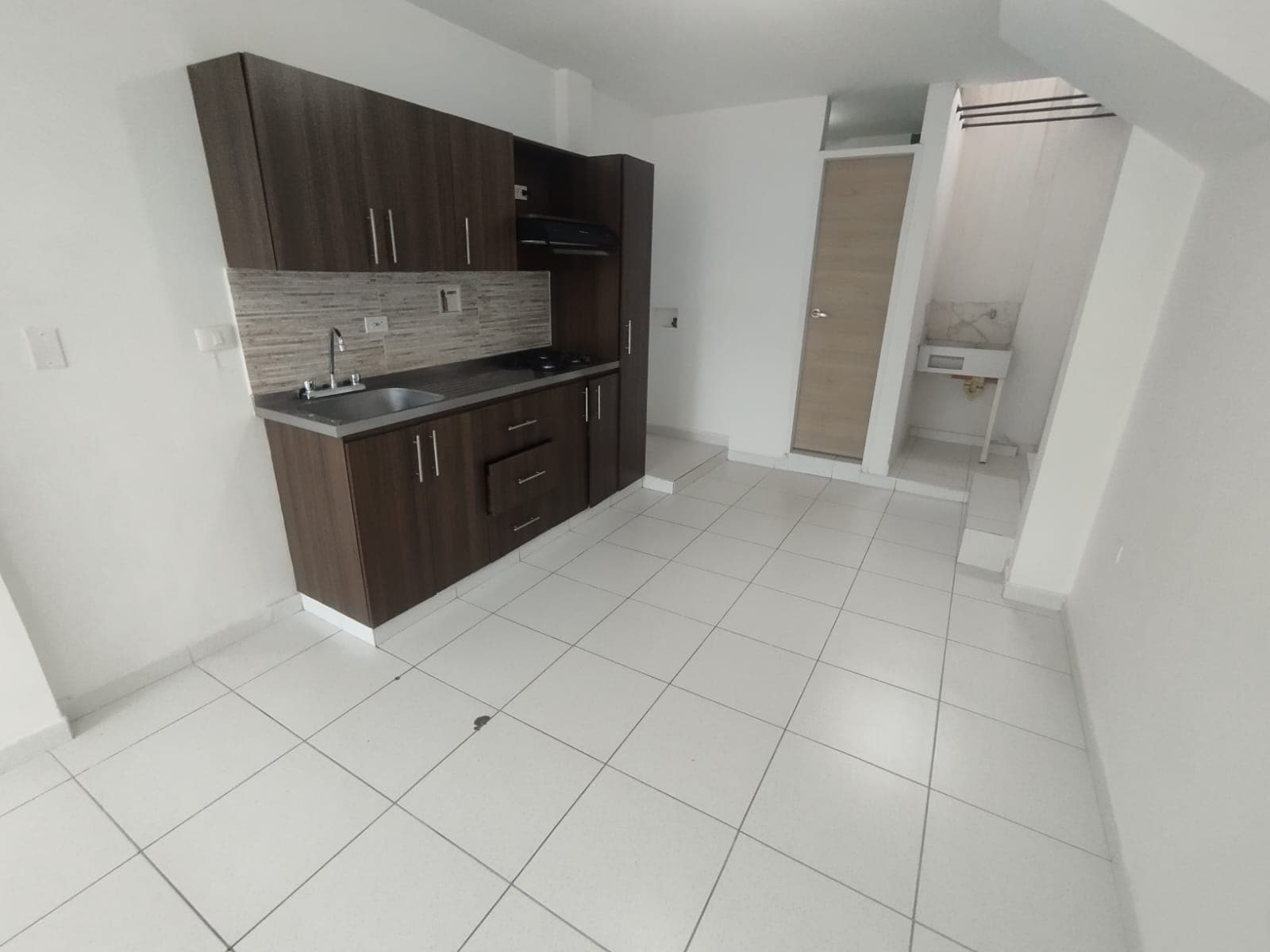 Apartamento en arriendo en Cabañas, Bello — foto 2 de 18