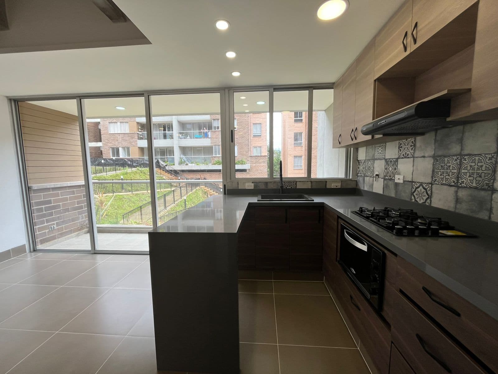 Apartamento en arriendo en La Ceja — foto 2 de 17