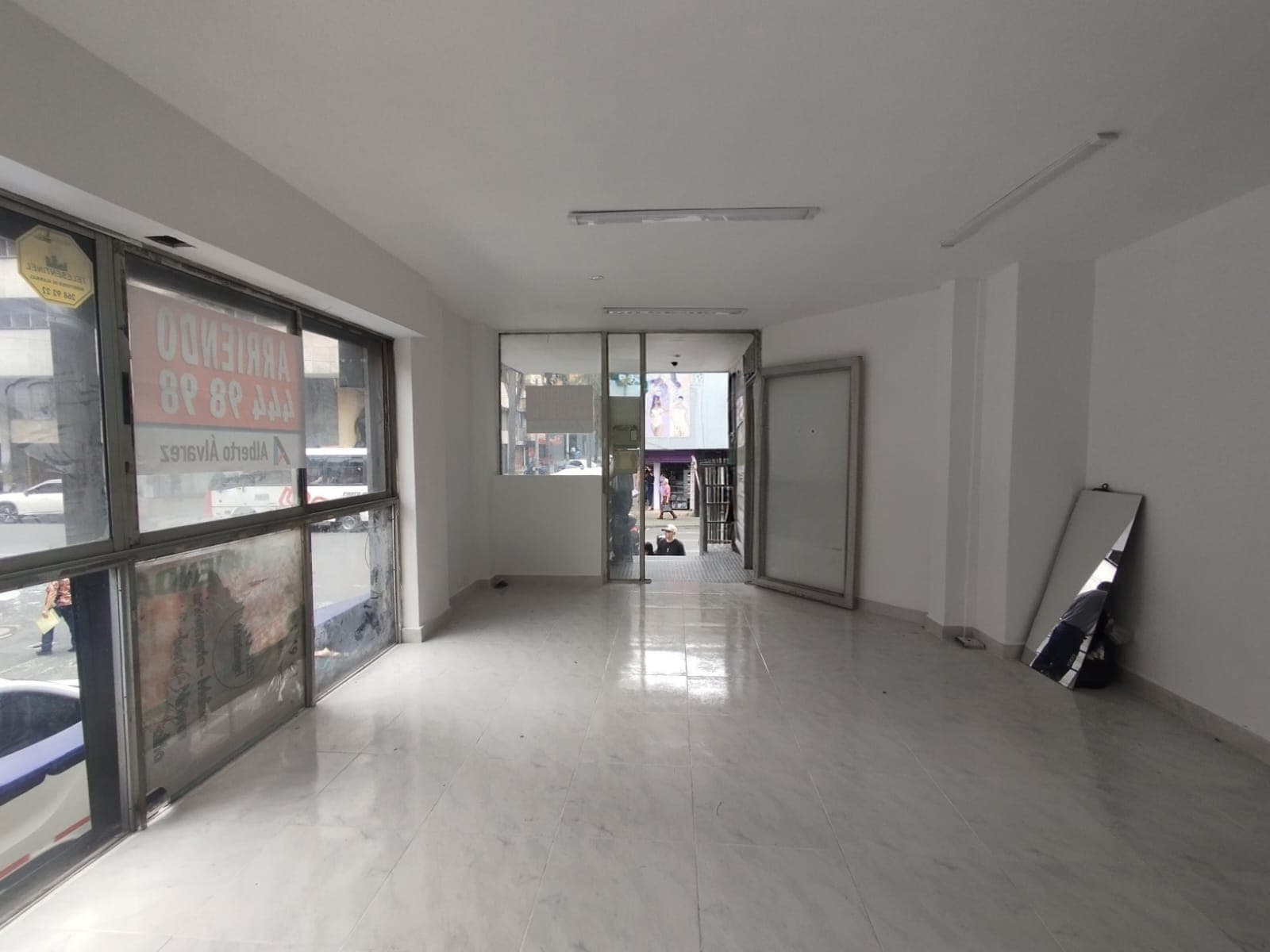 Local en arriendo en La Candelaria, Centro, Medellín — foto 5 de 10