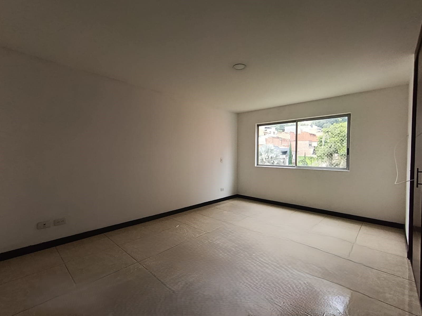 Apartamento en arriendo en La Doctora, Sabaneta — foto 2 de 12