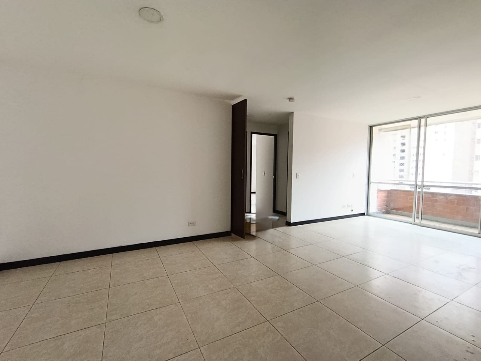Apartamento en arriendo en La Doctora, Sabaneta — foto 5 de 12