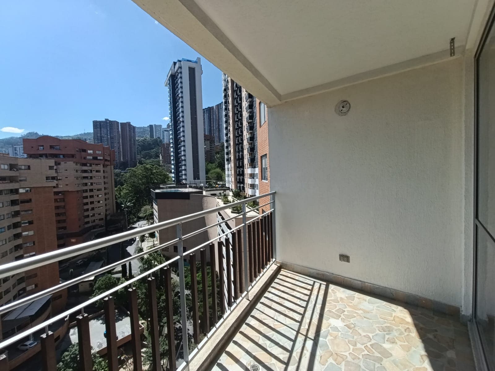Apartamento en arriendo en Aves María, Sabaneta — foto 1 de 16