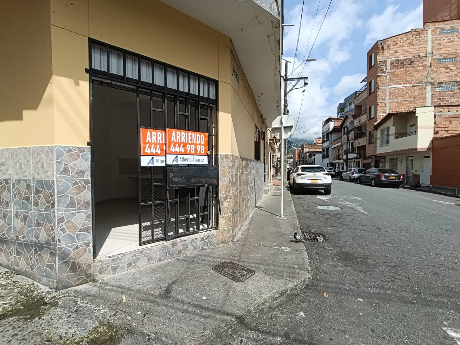 Local en arriendo en Santa Mónica, La America, Medellín — foto 2 de 16