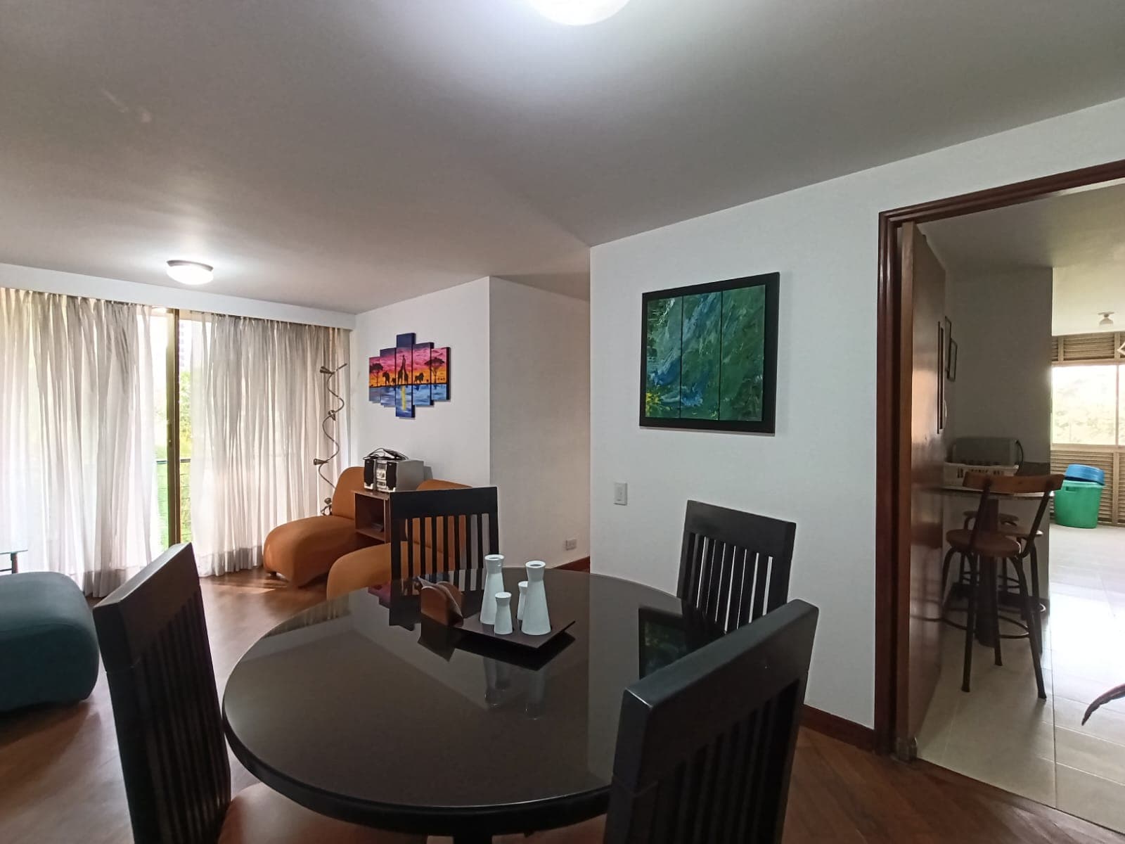 Apartamento en arriendo en Patio Bonito, El Poblado, Medellín — foto 4 de 12