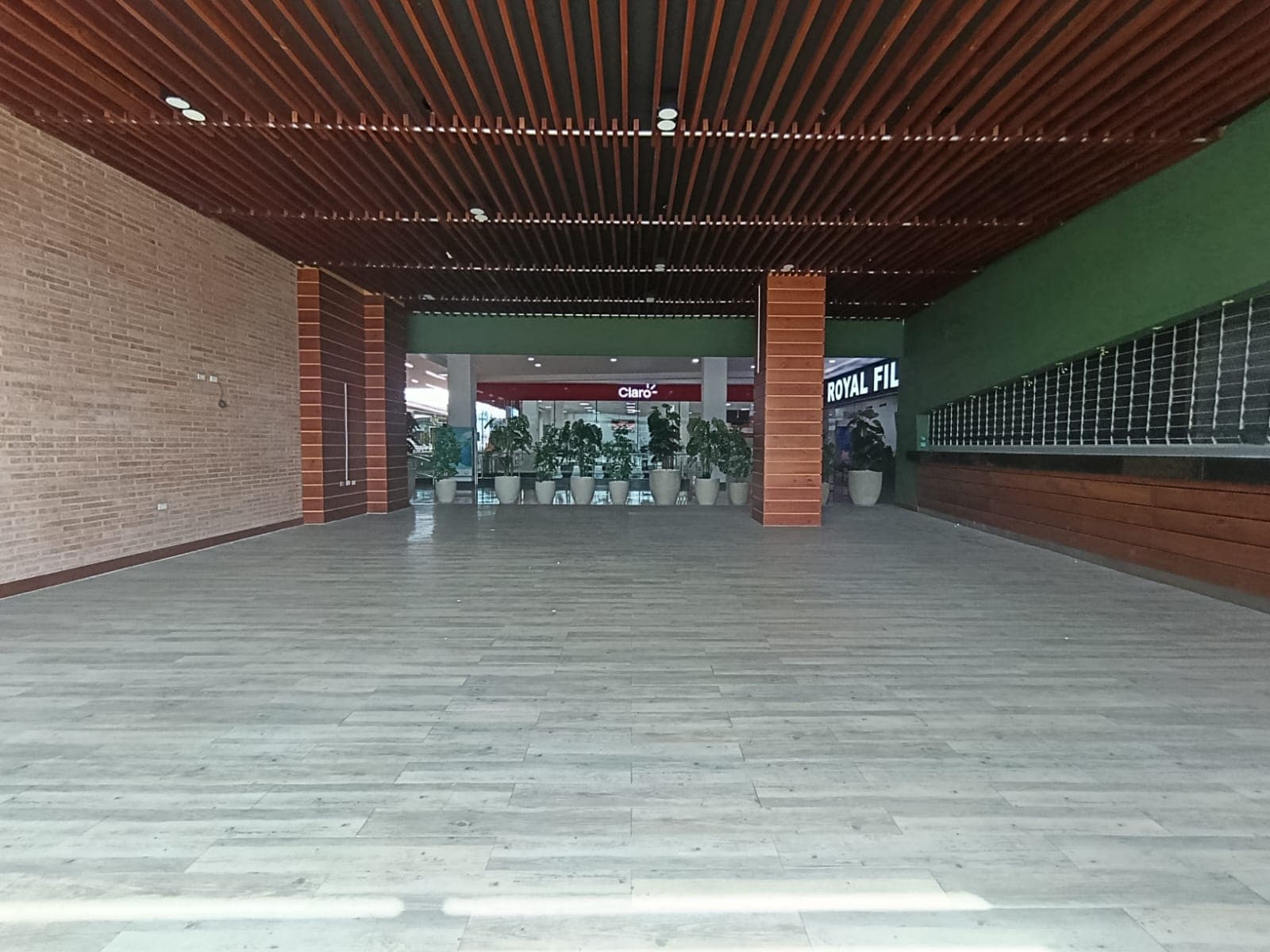 Local en arriendo en San Diego, El Poblado, Medellín — foto 1 de 13