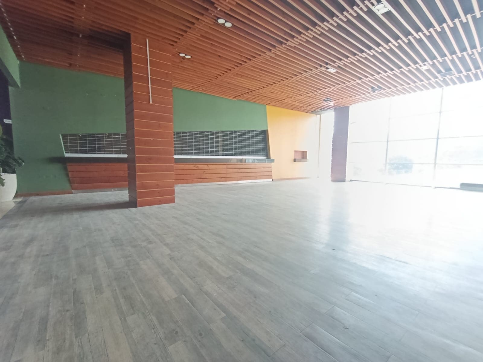 Local en arriendo en San Diego, El Poblado, Medellín — foto 4 de 13