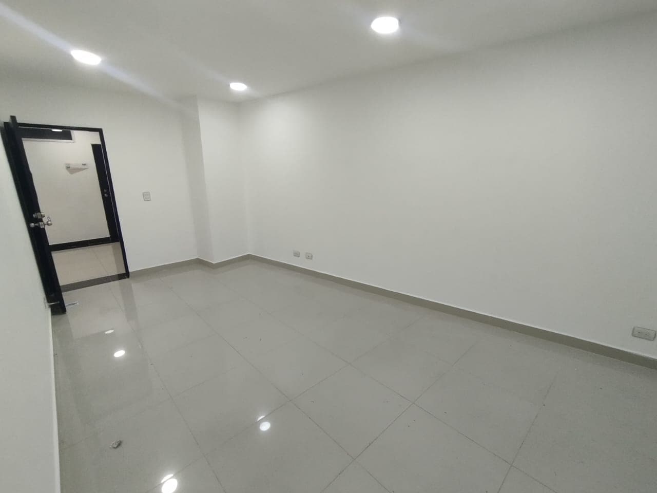 Oficina en arriendo en Niquia, Bello — foto 5 de 10