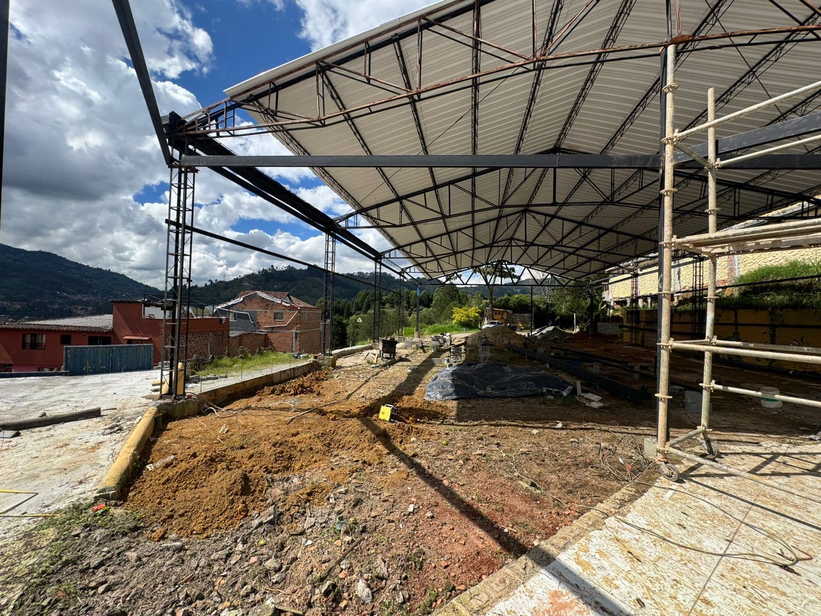 Bodega en arriendo en Caldas — foto 2 de 16