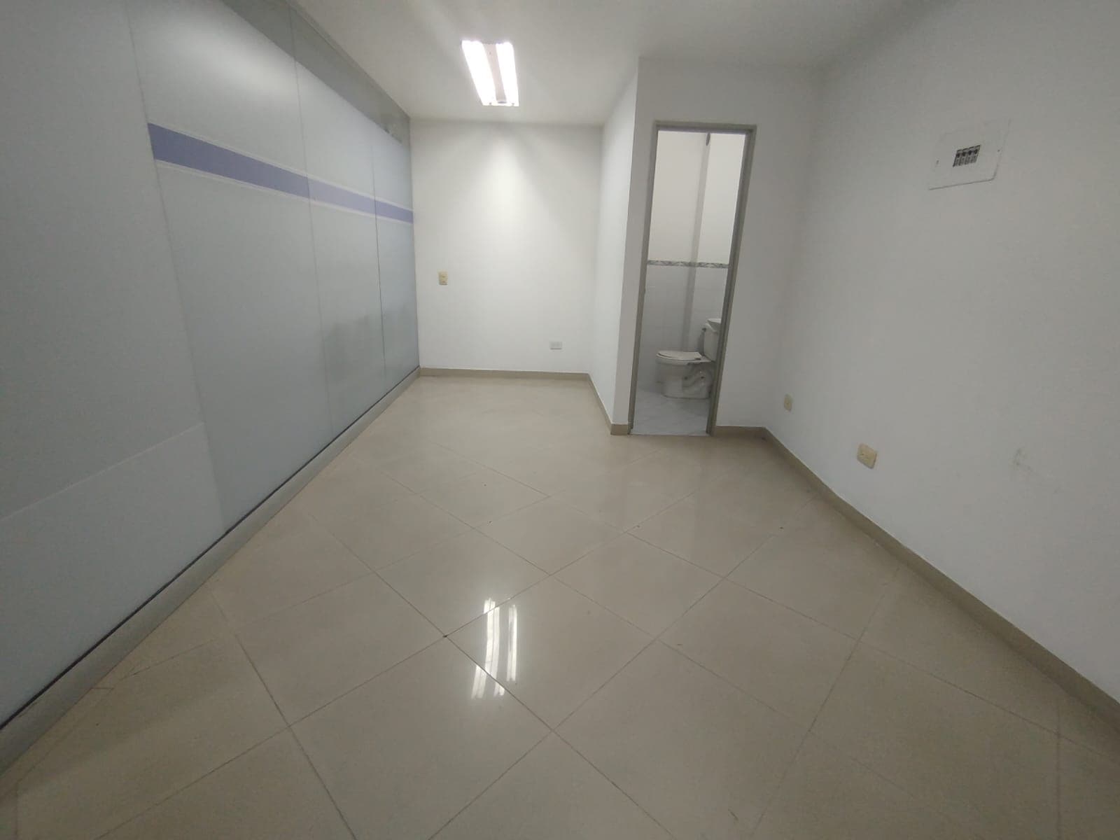 Local en arriendo en Rionegro — foto 1 de 8