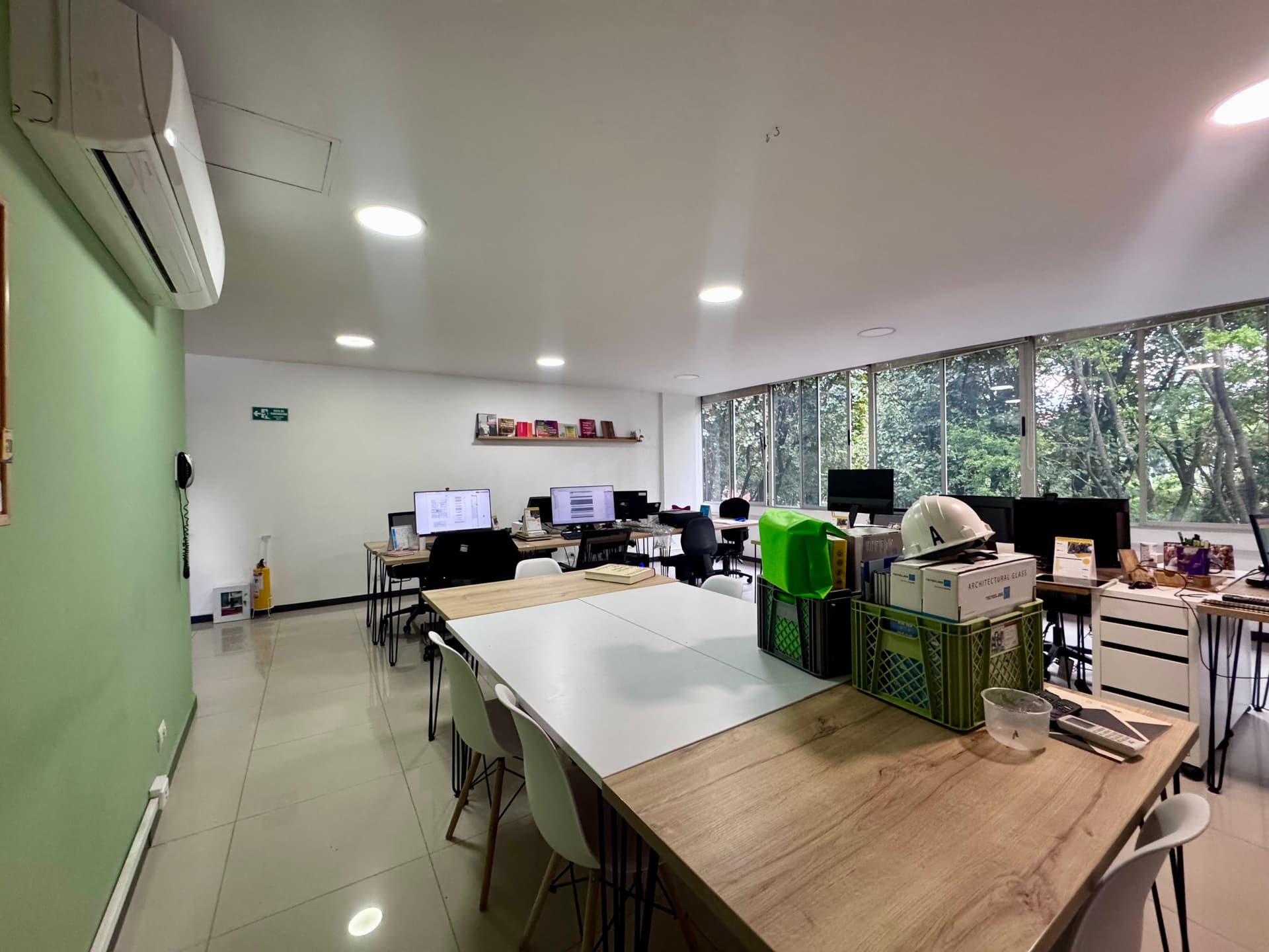 Oficina en arriendo en Manila, El Poblado, Medellín — foto 1 de 8