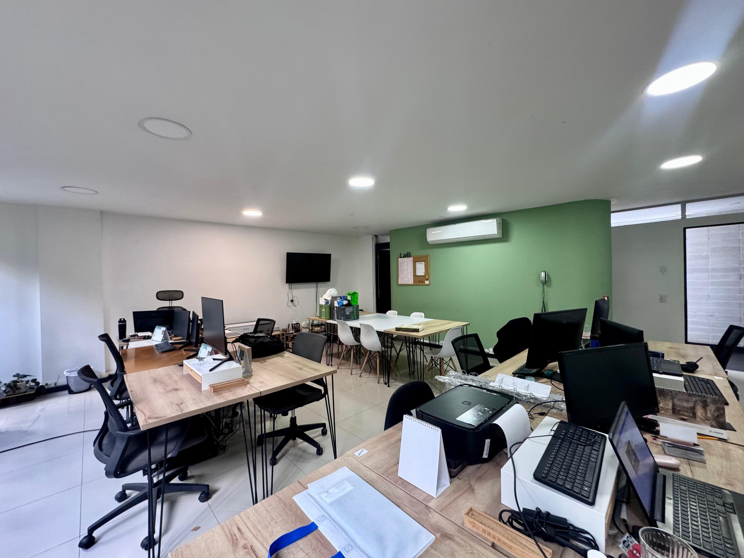 Oficina en arriendo en Manila, El Poblado, Medellín — foto 2 de 8