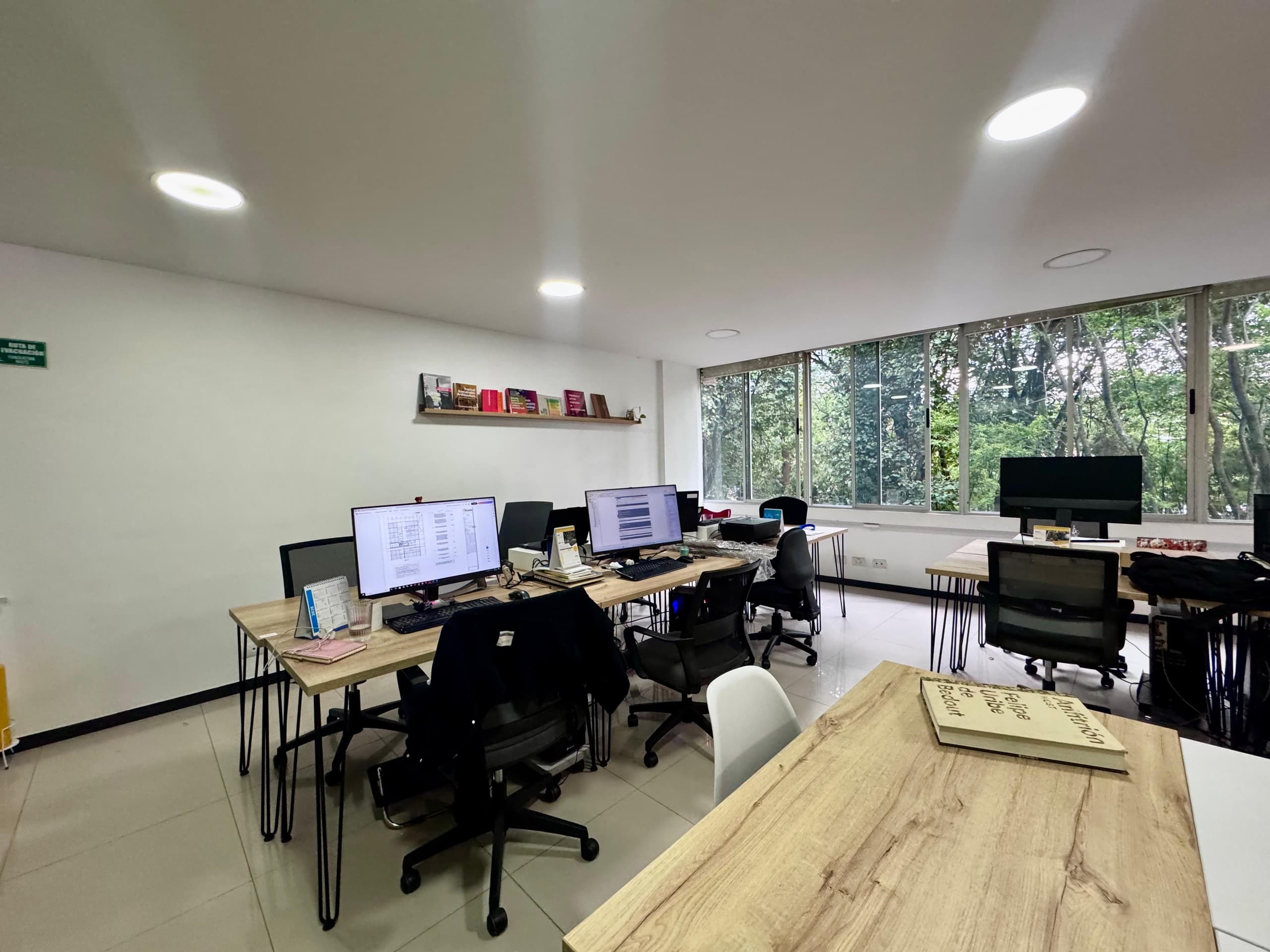 Oficina en arriendo en Manila, El Poblado, Medellín — foto 5 de 8