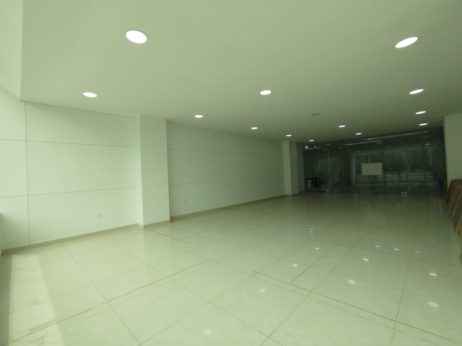 Local en arriendo en Marinilla — foto 5 de 10