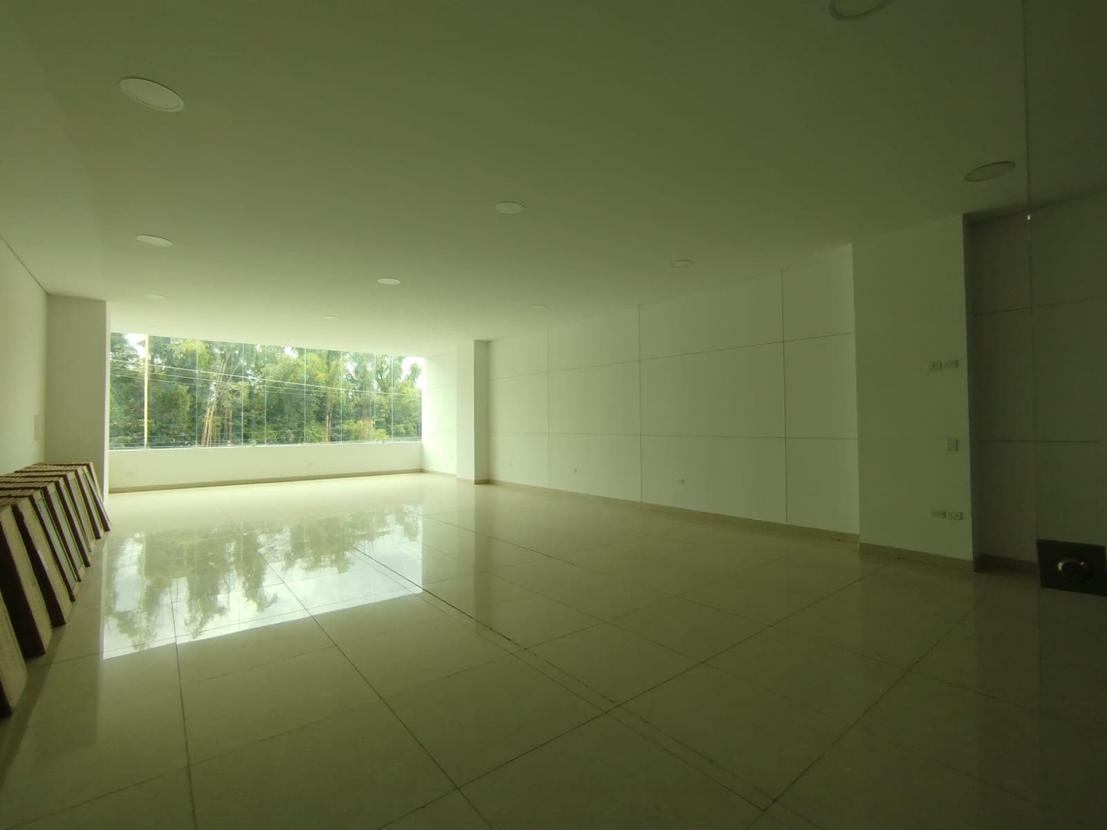 Local en arriendo en Marinilla — foto 1 de 10