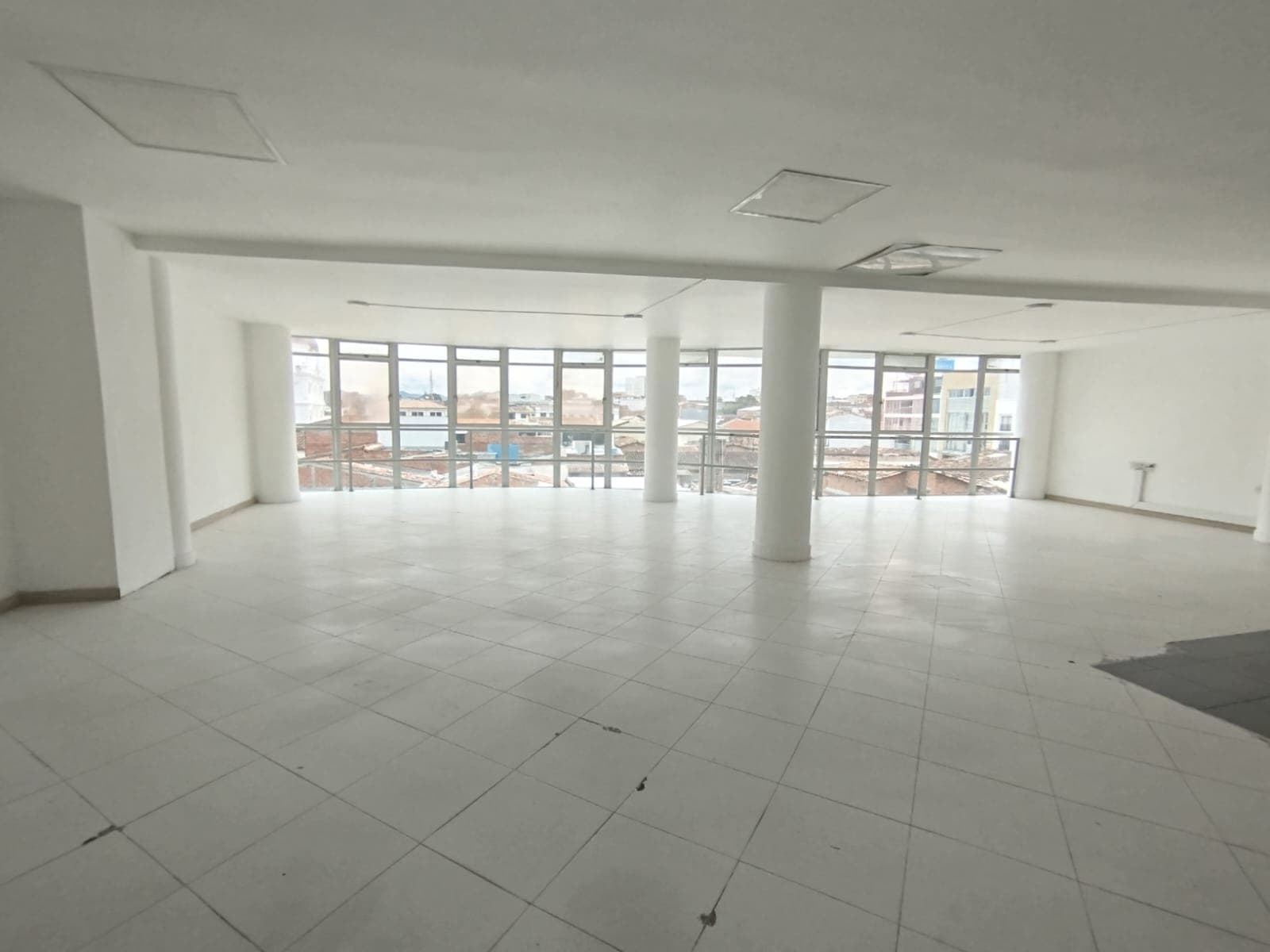 Local en arriendo en Rionegro — foto 1 de 16