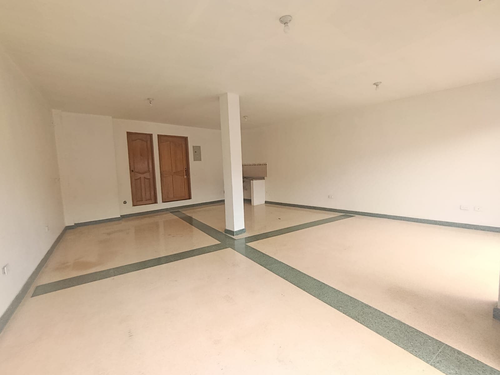 Local en arriendo en Rionegro — foto 2 de 10
