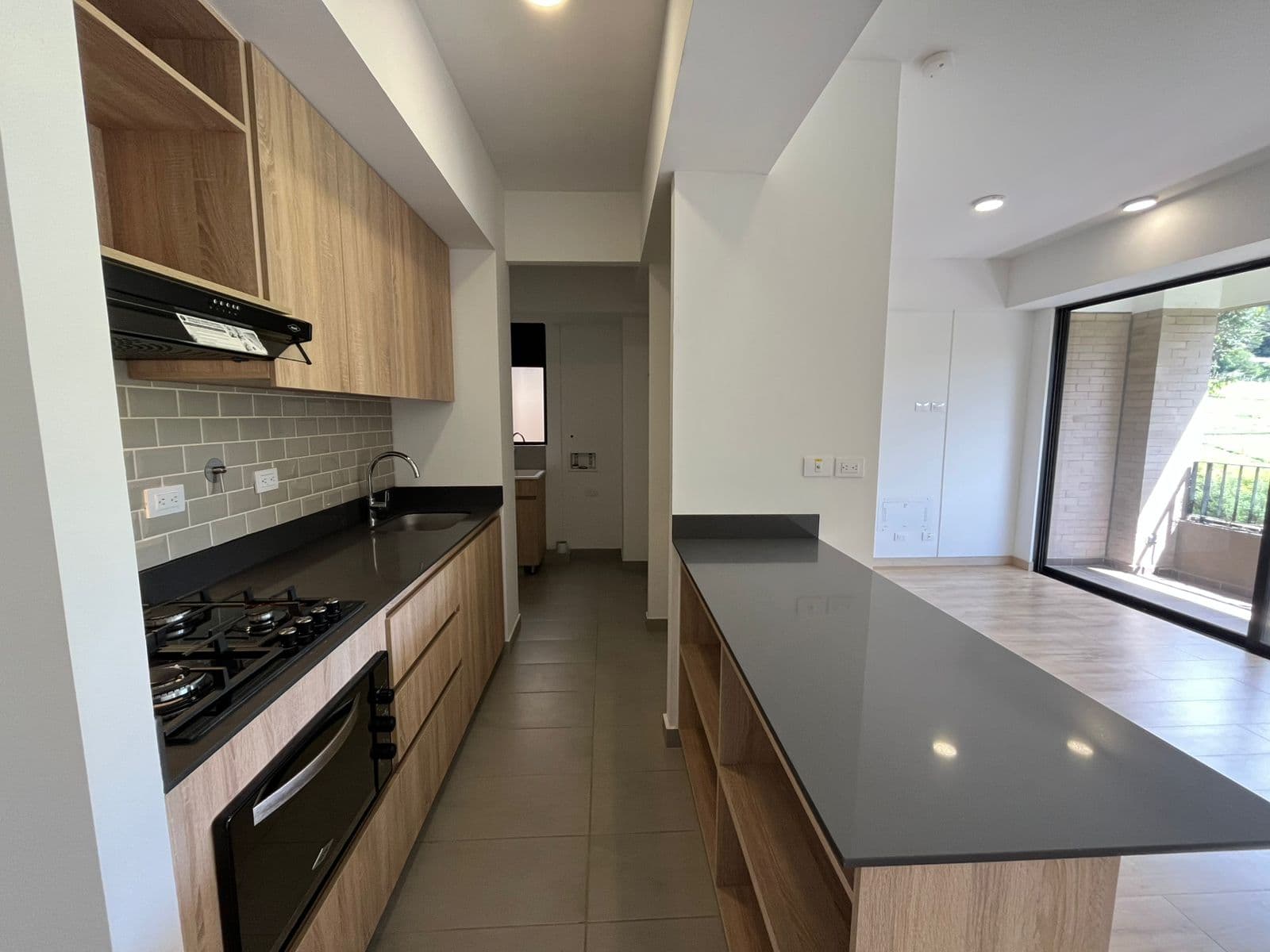 Apartamento en arriendo en Retiro — foto 1 de 16