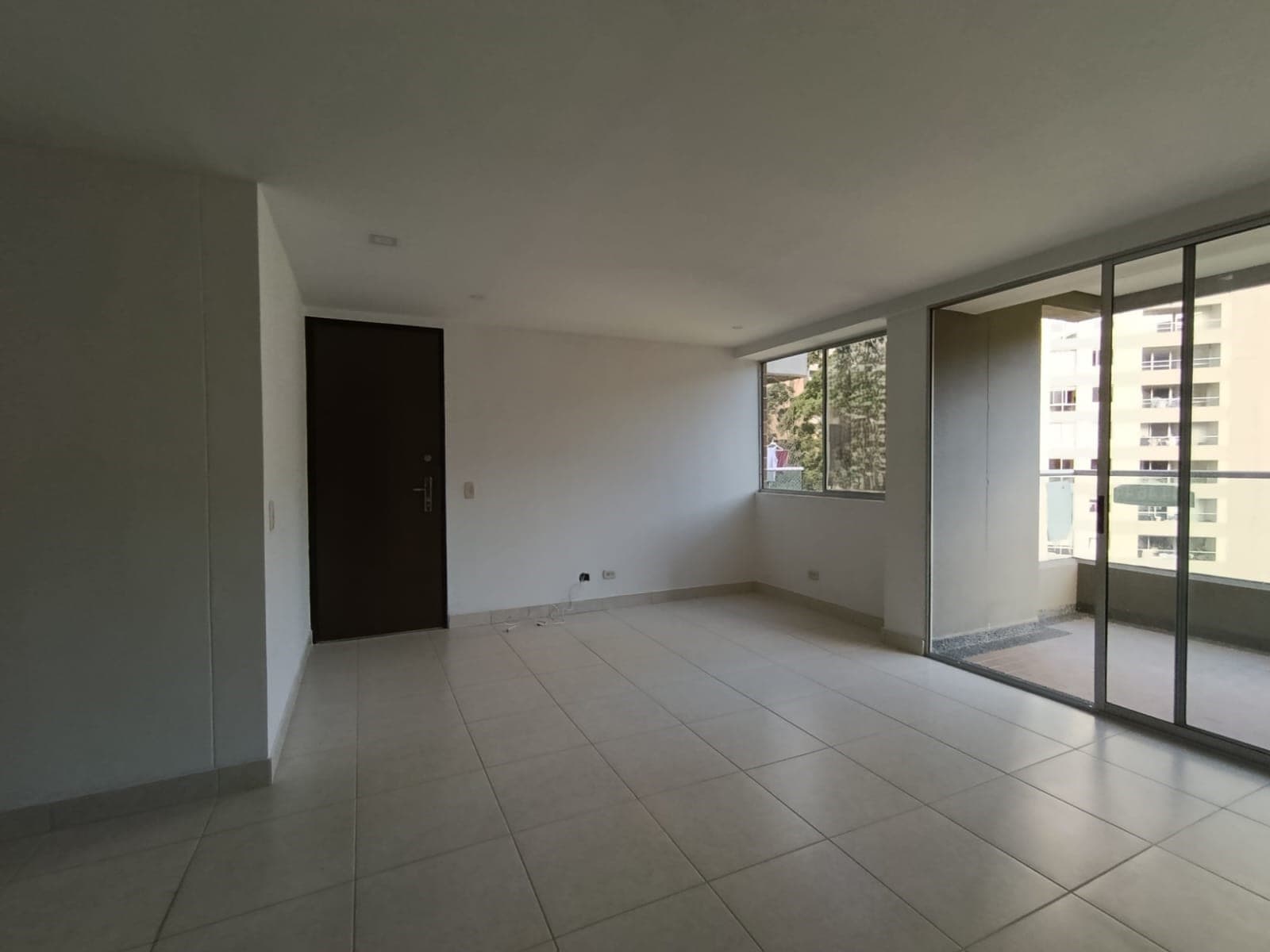 Apartamento en arriendo en Loma San José, Sabaneta — foto 1 de 20