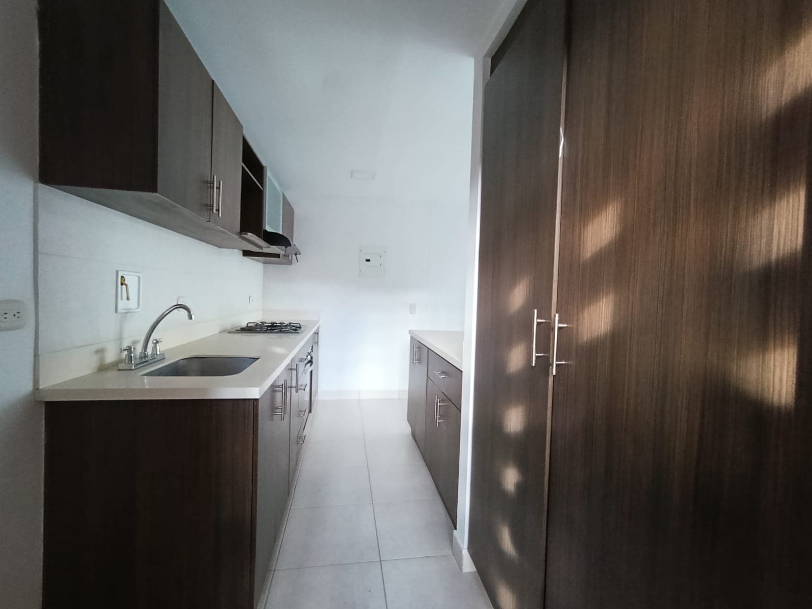Apartamento en arriendo en Loma San José, Sabaneta — foto 3 de 20