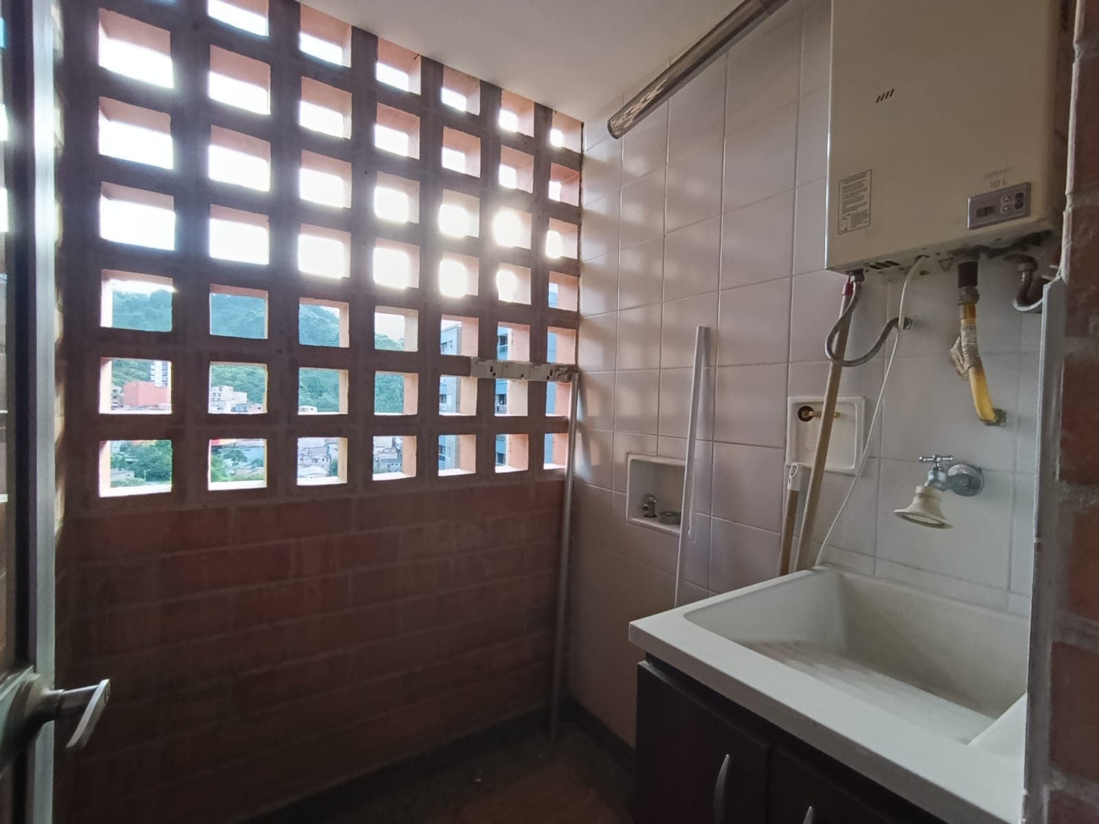 Apartamento en arriendo en Loma San José, Sabaneta — foto 4 de 20
