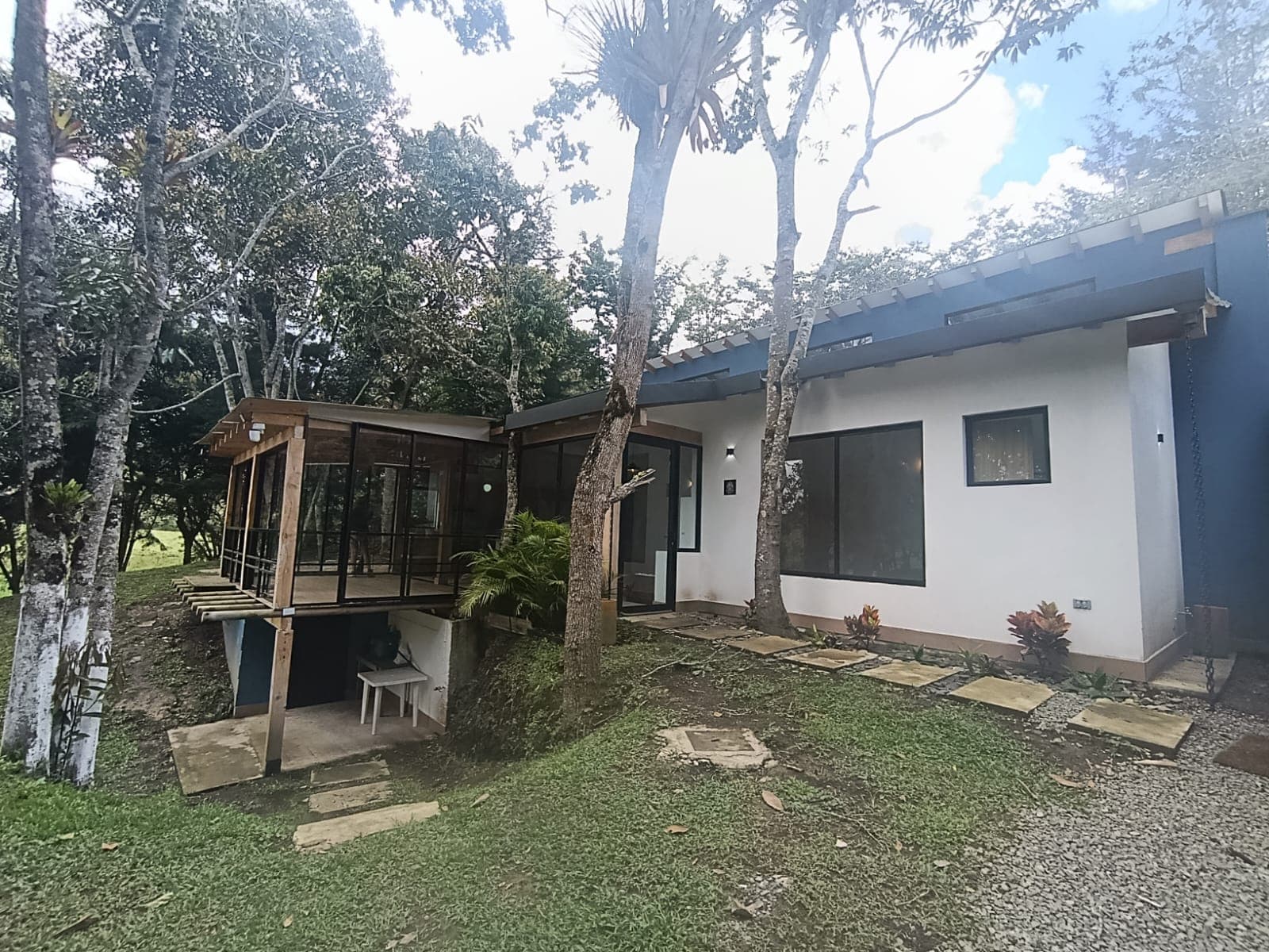 Casa Campestre en arriendo en Rionegro — foto 1 de 20