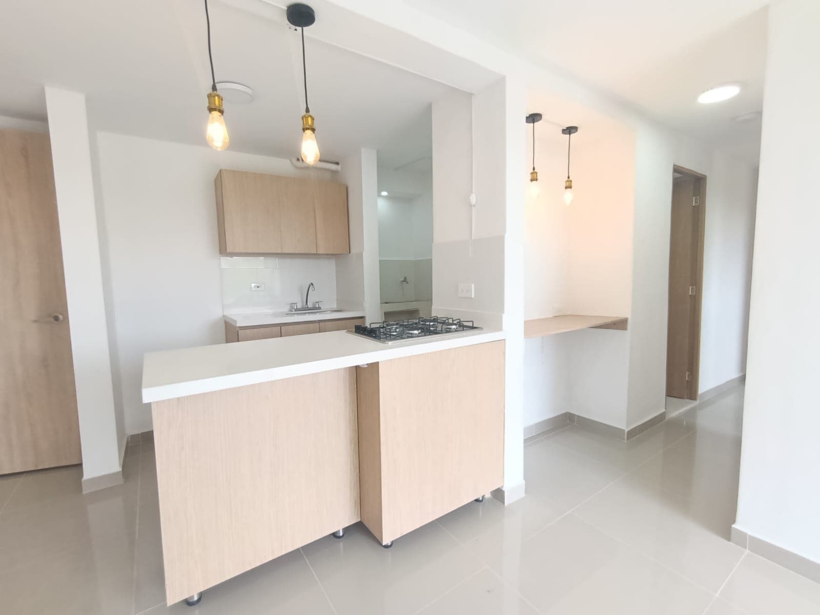 Apartamento en arriendo en El Carmen De Viboral — foto 1 de 18