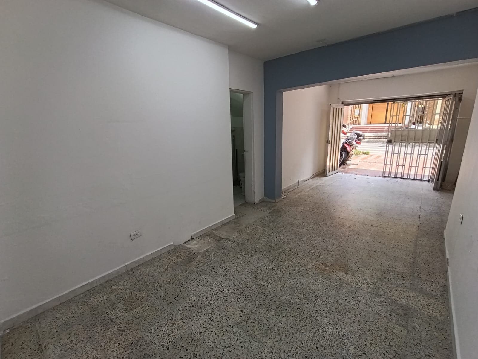 Local en arriendo en Calasanz, La America, Medellín — foto 4 de 10