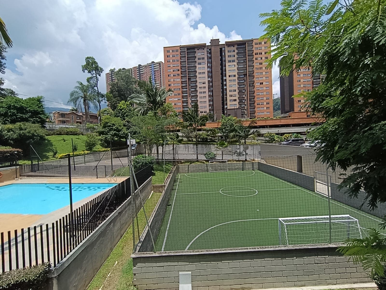 Apartamento en arriendo en Vegas De San José, Sabaneta — foto 2 de 20