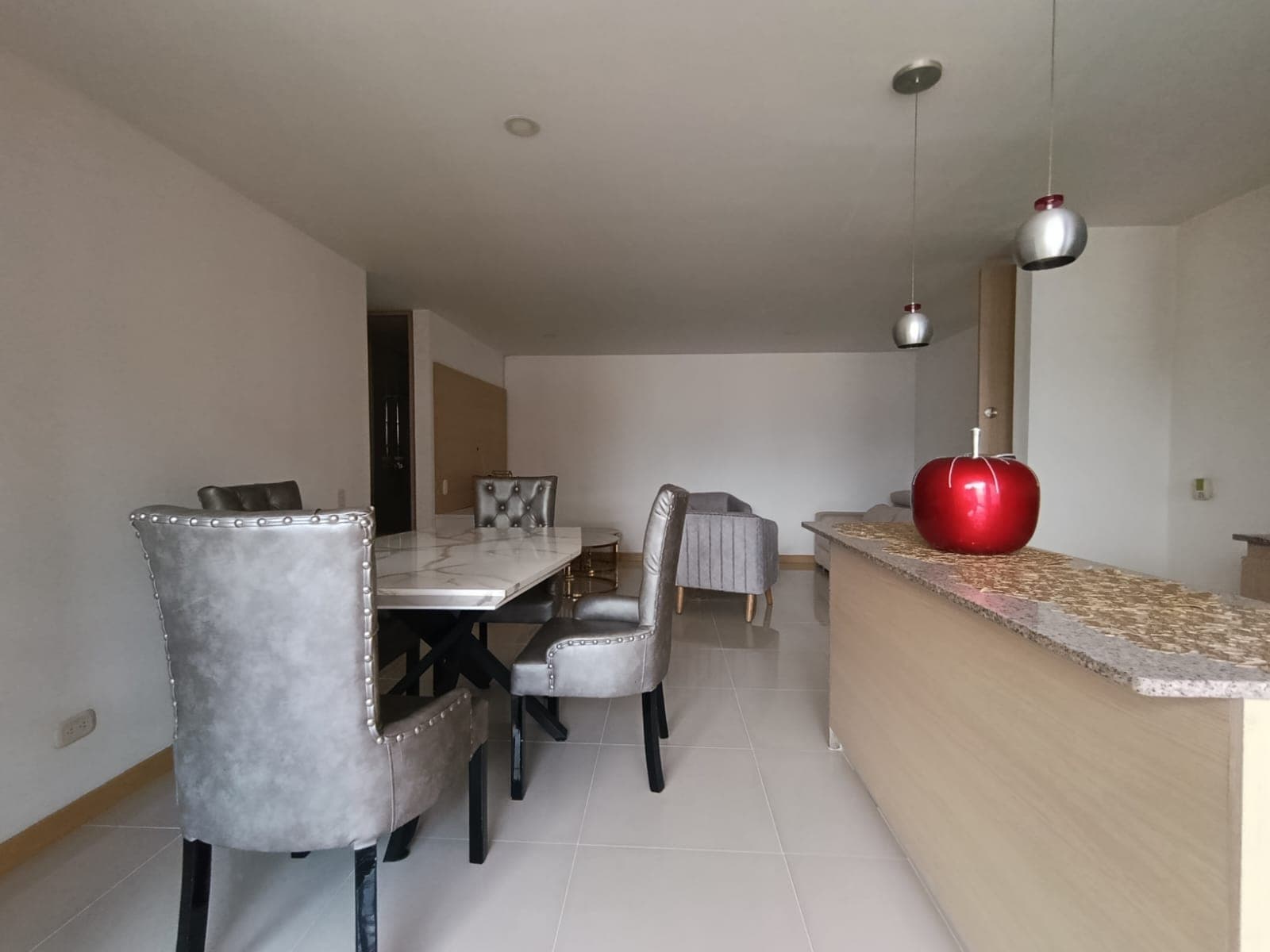 Apartamento en arriendo en Vegas De San José, Sabaneta — foto 4 de 20