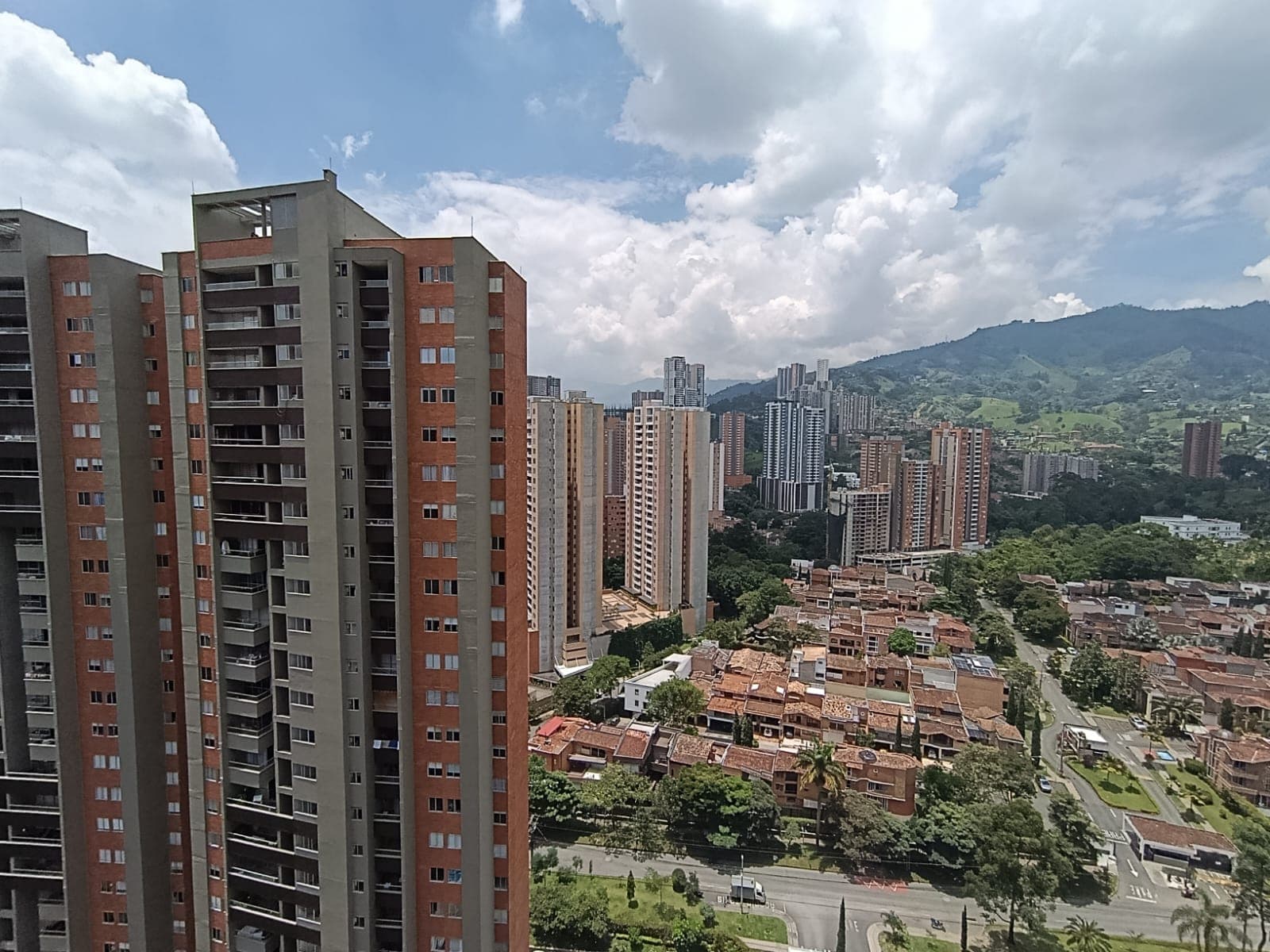 Apartamento en arriendo en Vegas De San José, Sabaneta — foto 5 de 20
