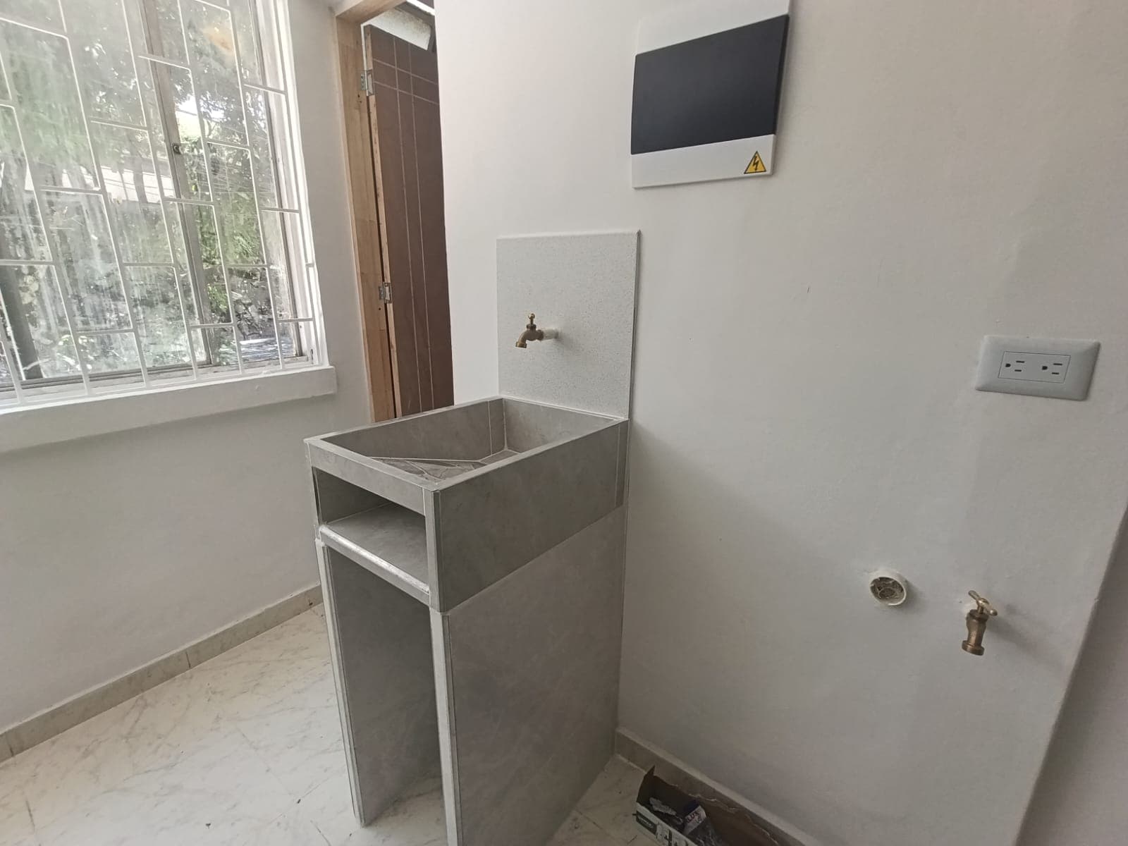 Apartaestudio en arriendo en Estadio, Laureles, Medellín — foto 3 de 9